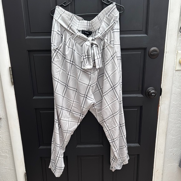 torrid Pants - Torrid 3 Gray Plaid Women's Pants